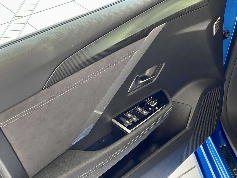 Opel Astra Electric 'GS Ulimate' ACC - Alcantara