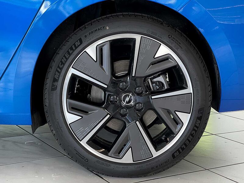 Opel Astra Electric 'GS Ulimate' ACC - Alcantara